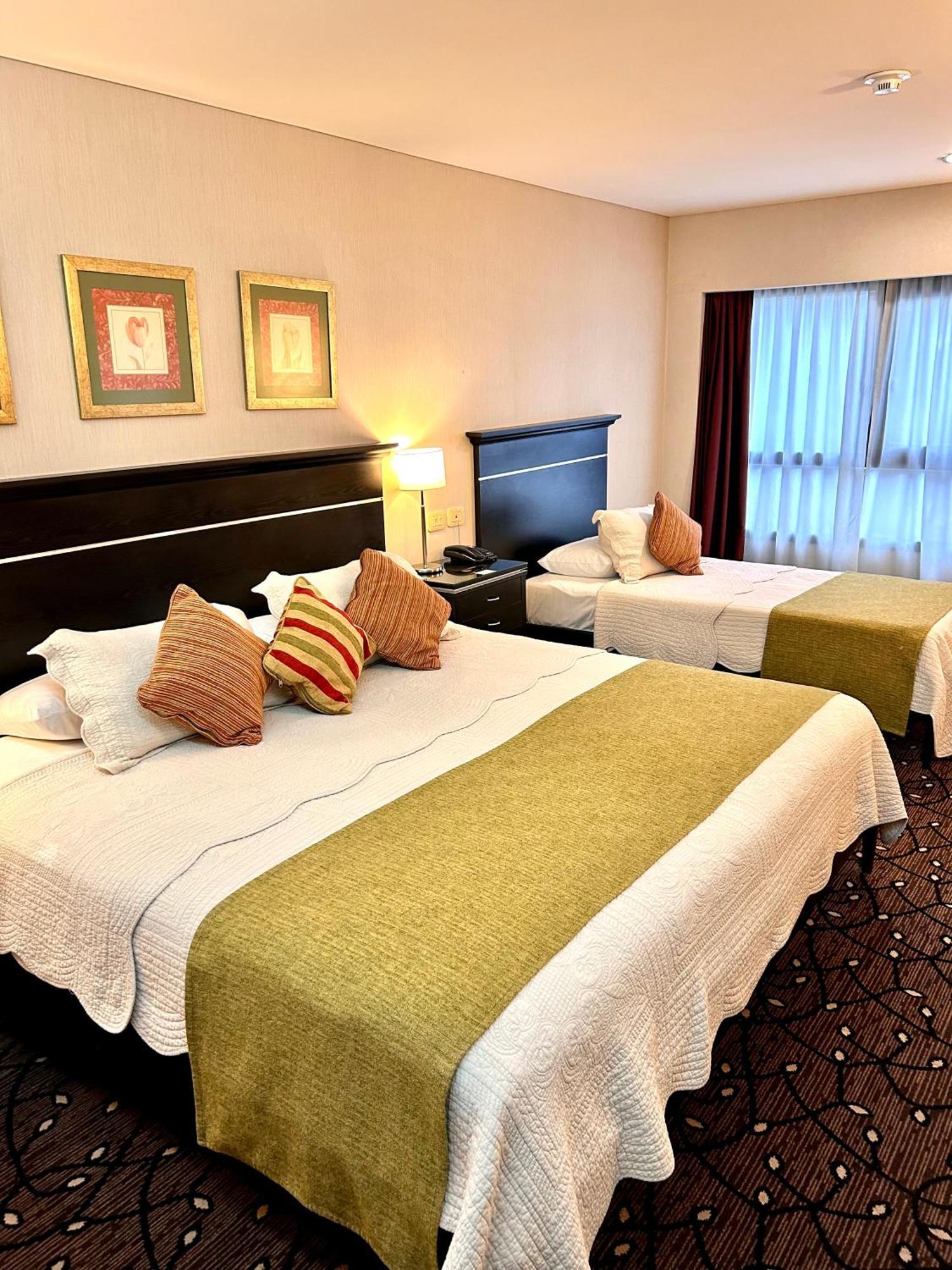Condado Hotel Casino Goya Extérieur photo